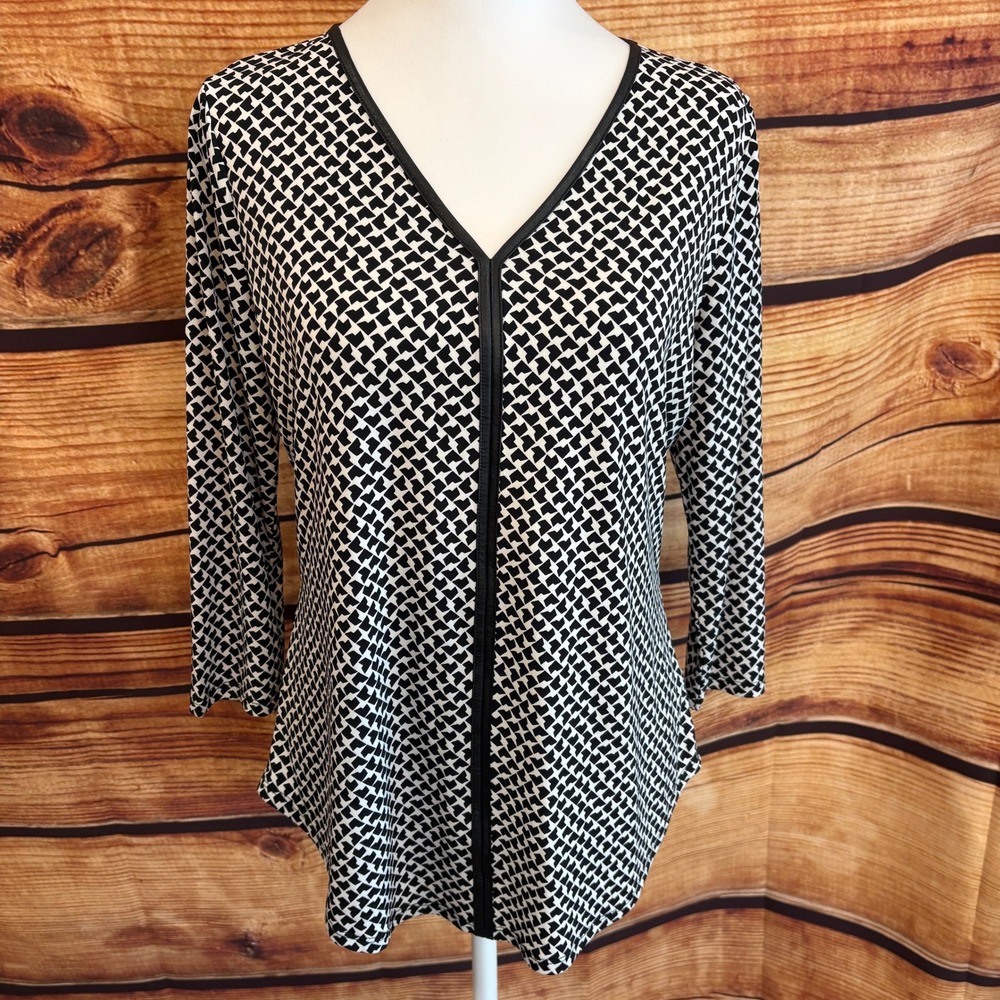 Liz Claiborne Womens Black White Geometric Print  V Neck Long Sleeve Top Sz PM